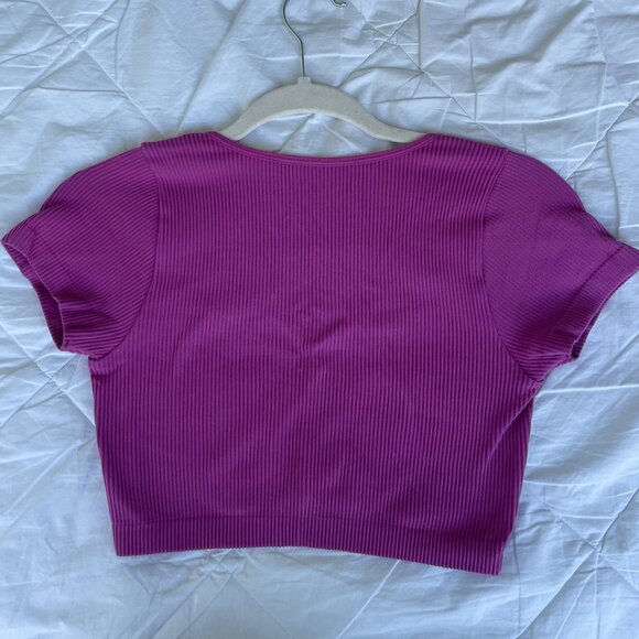 Garage Cropped V-Neck Tee - Picture 2 of 3